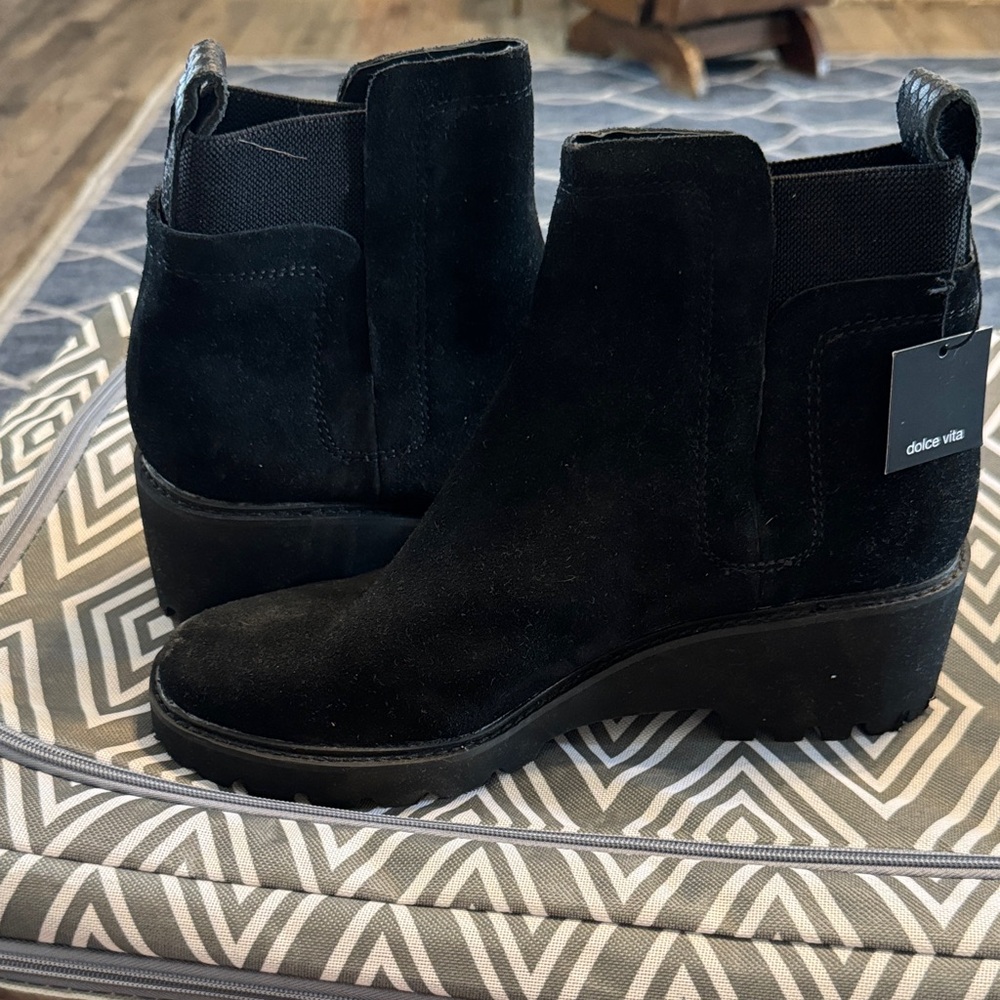 Dolce Vita Black Ankle Booties